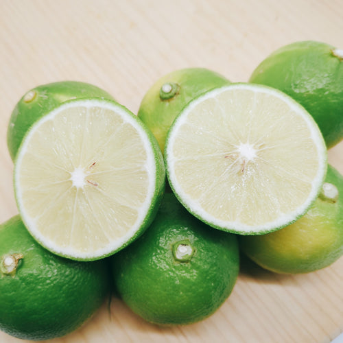 ベルガモット | 日本の大地が育んだ鮮度抜群の香りで日常に癒しと華やかさ演出する稀少な柑橘 佐賀県産